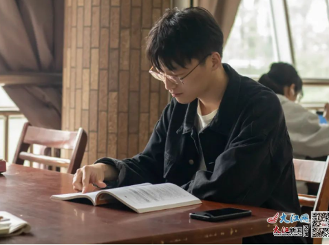 從專(zhuān)升本到考研上岸985 這位陶大學(xué)子的故事有點(diǎn)酷……